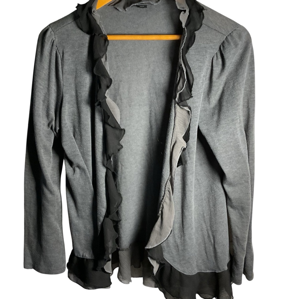 Zealous Ruffled Knit Cardigan Sz M Gray Black Open Front Elegant